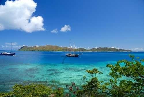 总统被刺杀 安保队居然只有一人在岗！还翘班喝花酒
